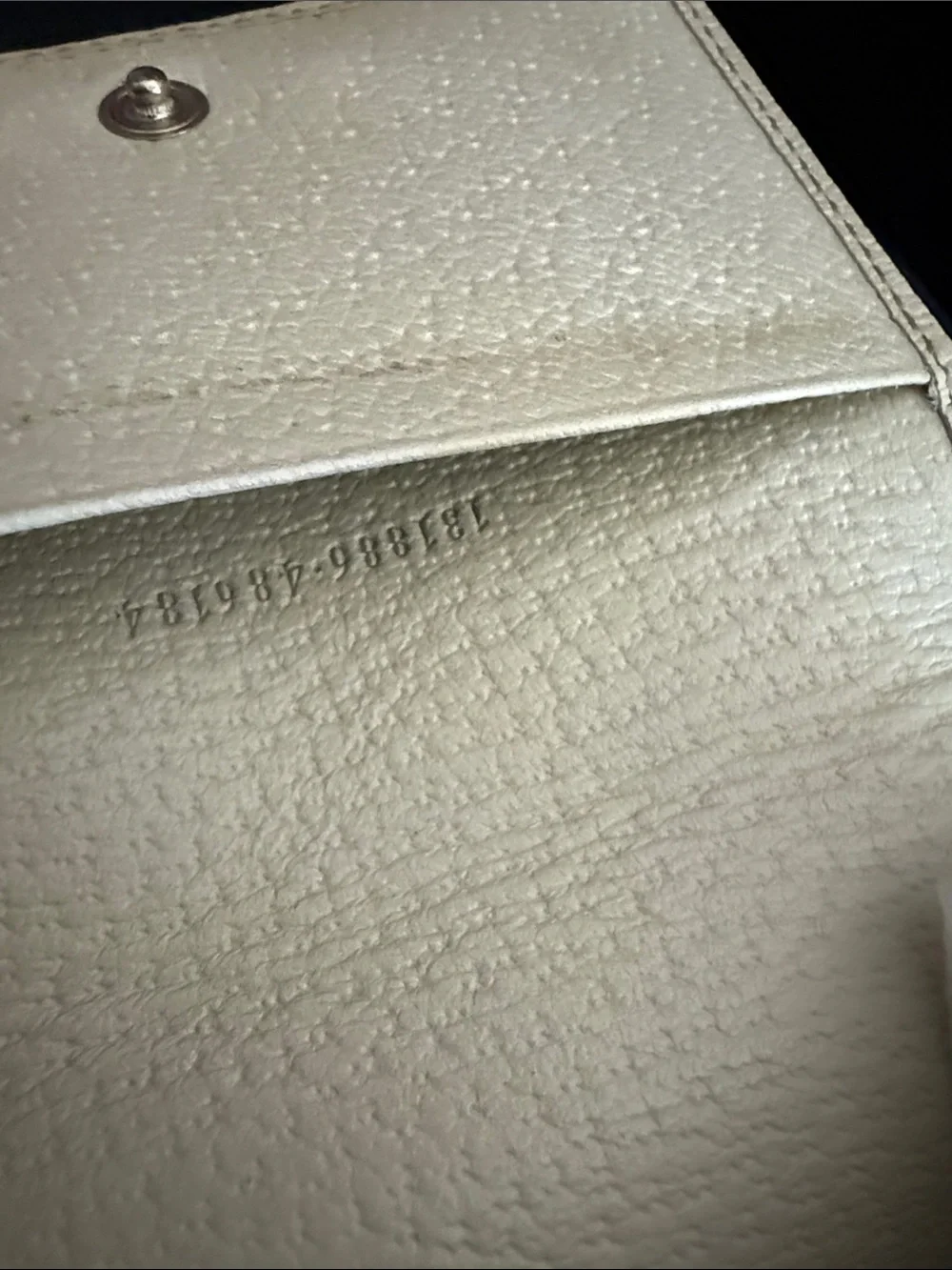 Gucci Beige and Brown GG Canvas Compact Wallet - Picture 4 of 15